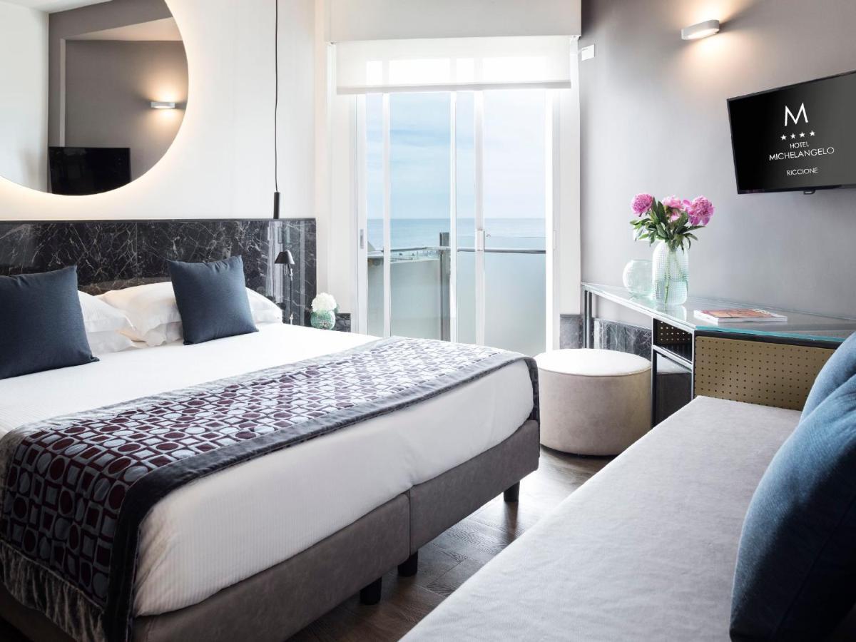 Hotel Michelangelo Riccione Esterno foto