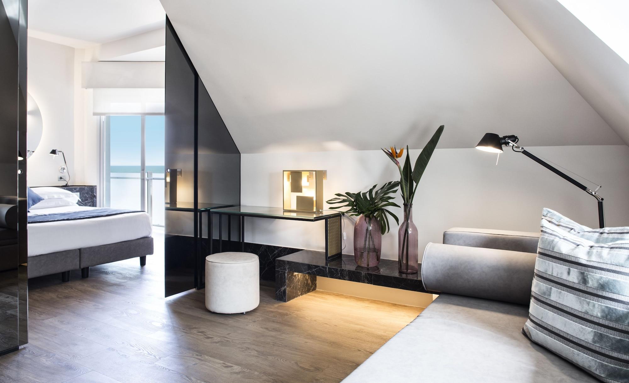 Hotel Michelangelo Riccione Esterno foto