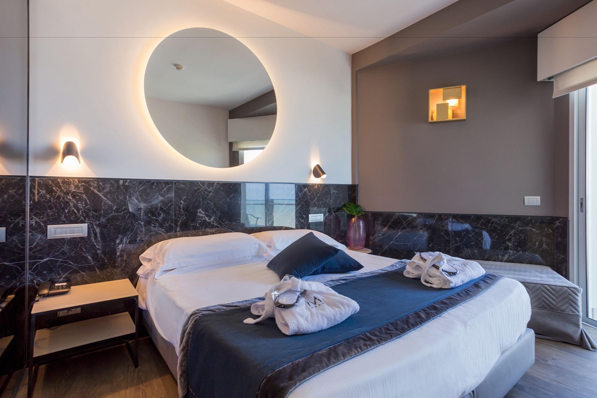Hotel Michelangelo Riccione Esterno foto