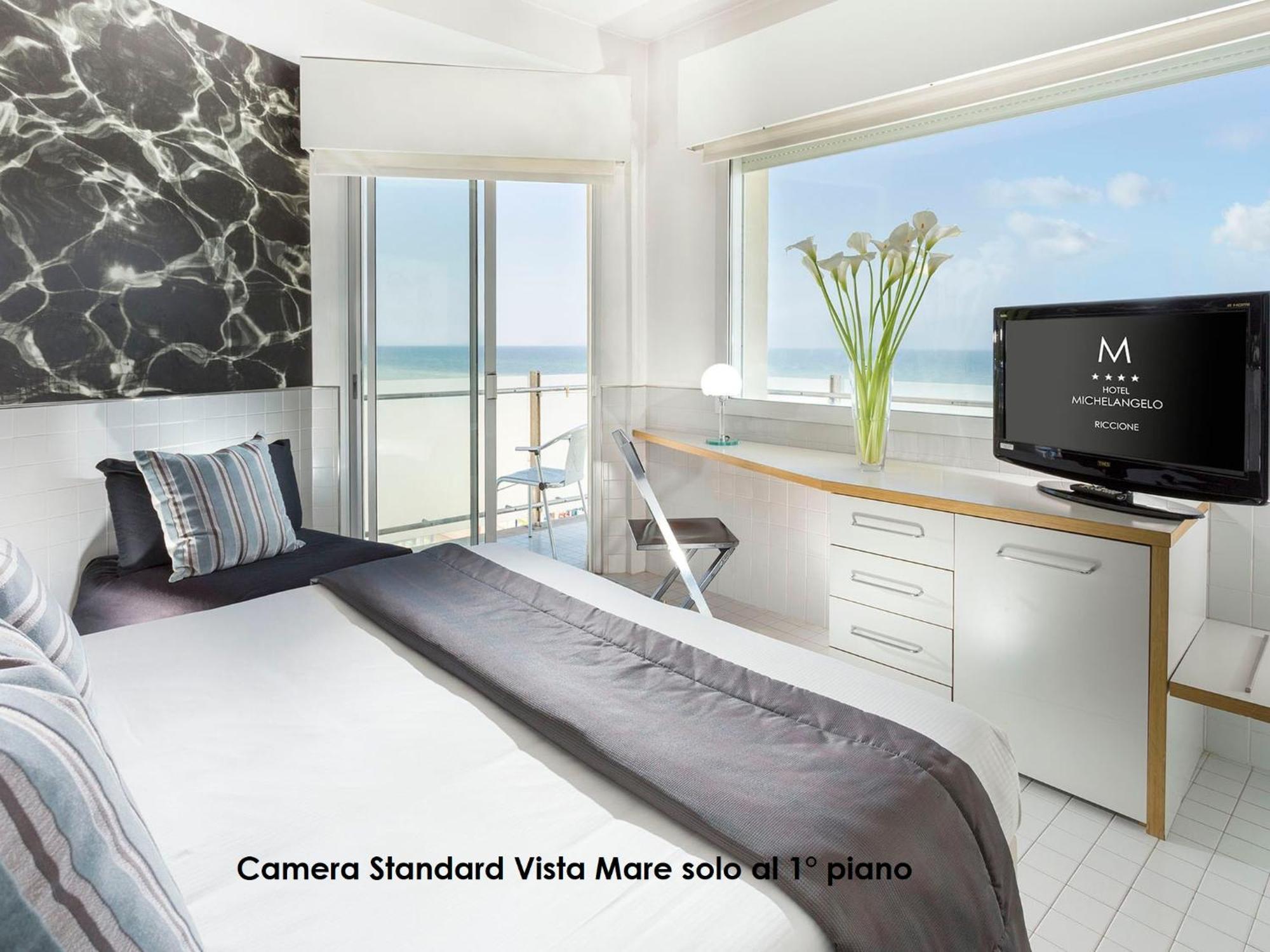 Hotel Michelangelo Riccione Esterno foto