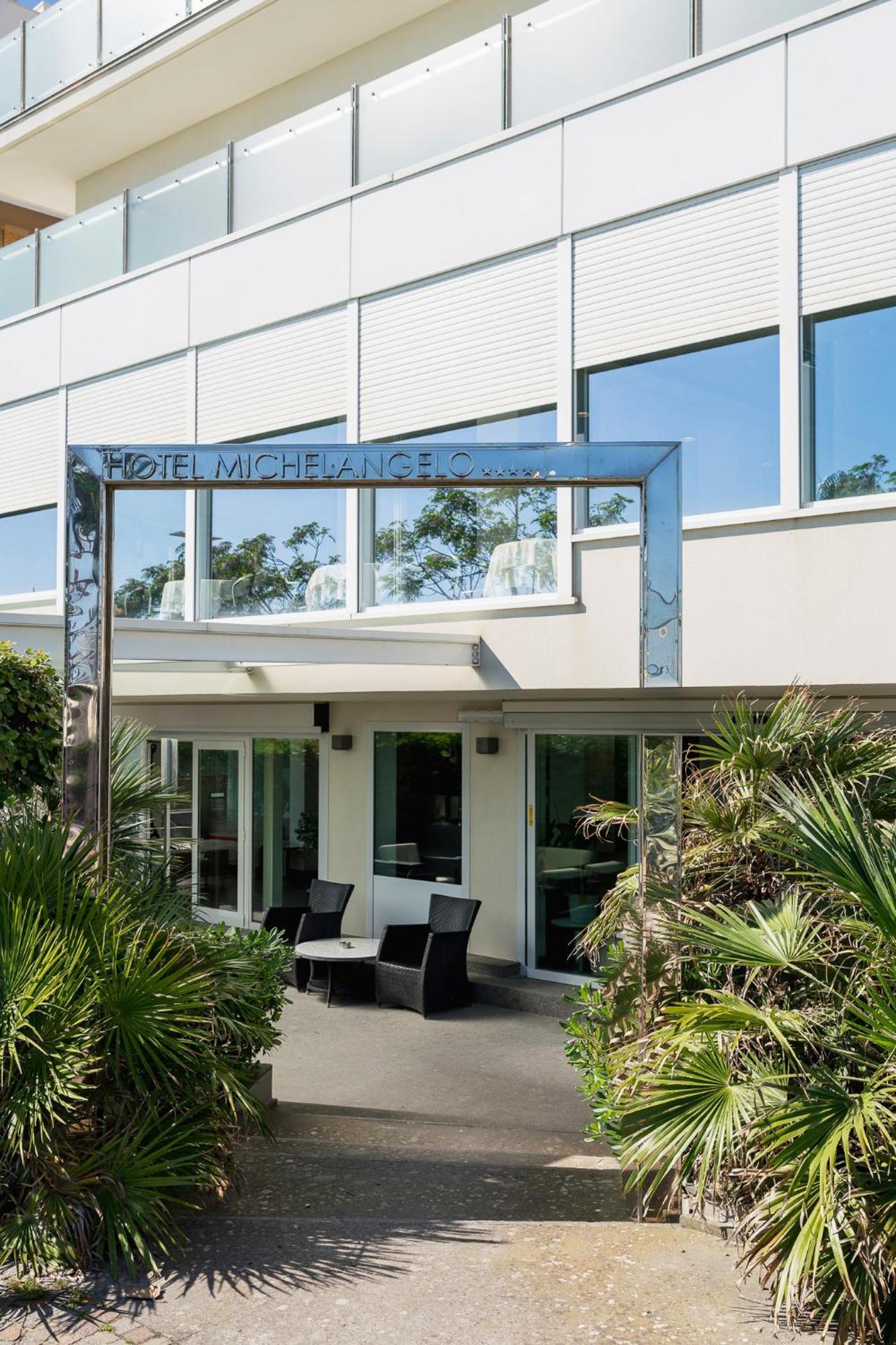 Hotel Michelangelo Riccione Esterno foto