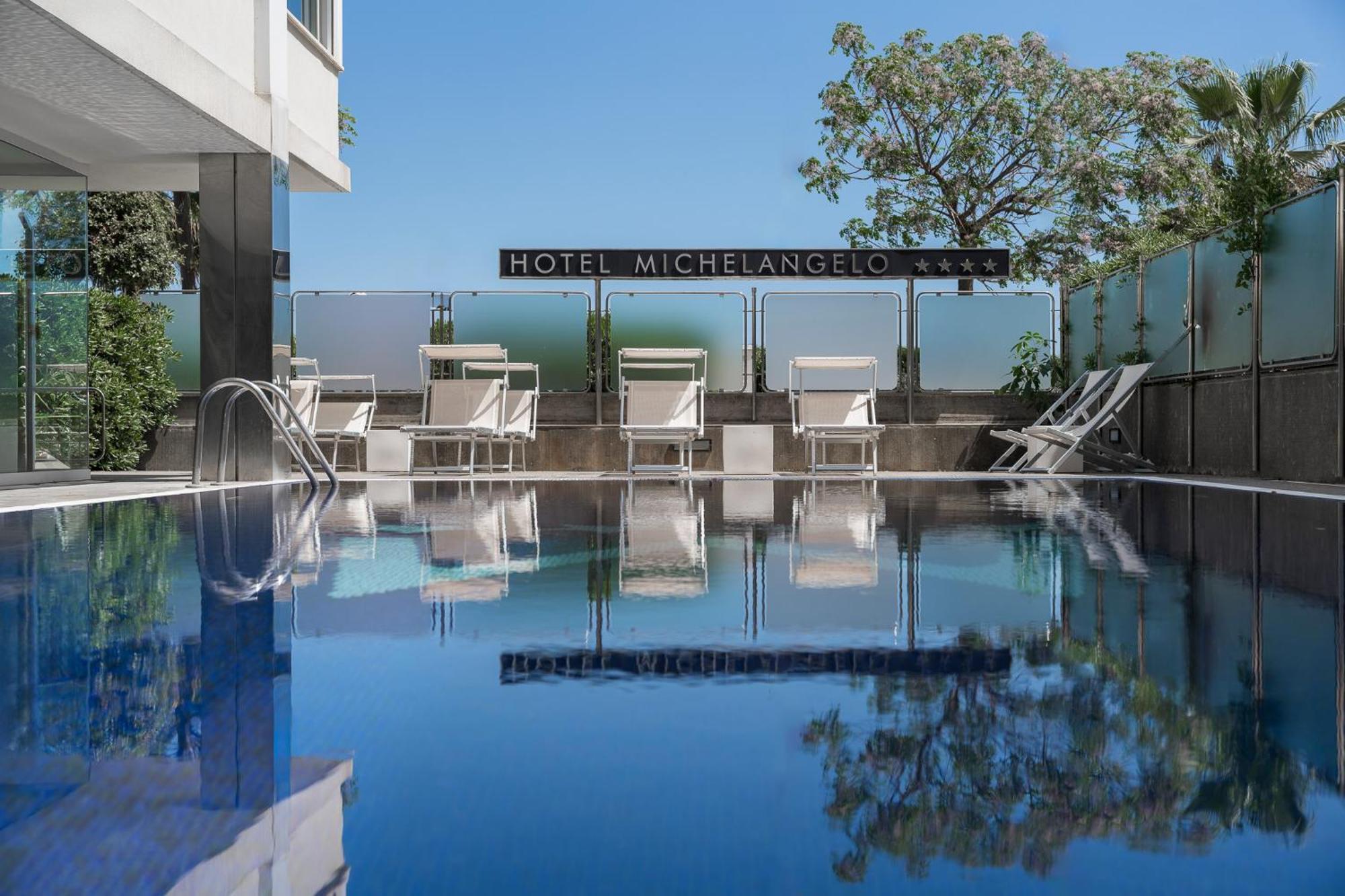 Hotel Michelangelo Riccione Esterno foto