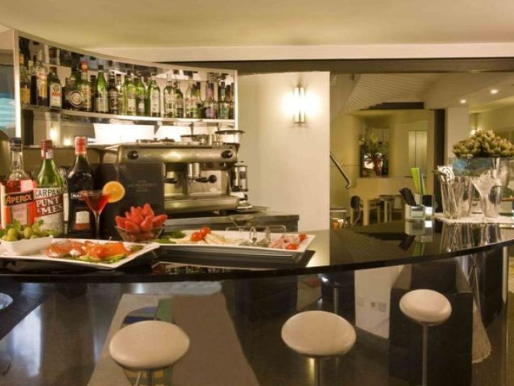 Hotel Michelangelo Riccione Esterno foto
