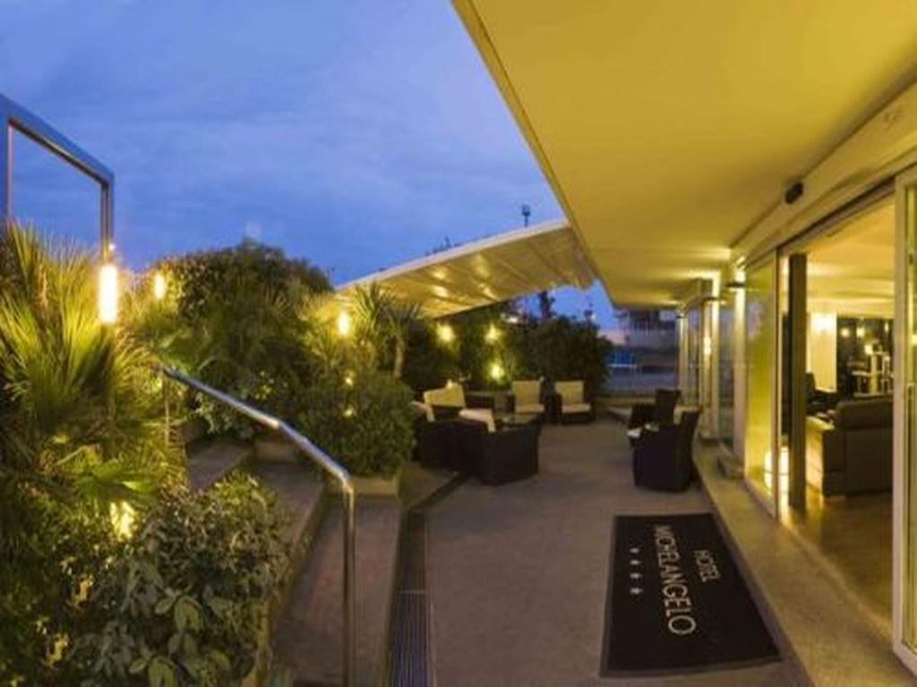 Hotel Michelangelo Riccione Esterno foto